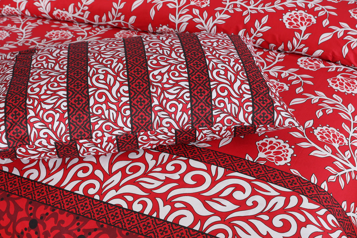 Red Buzz- Bed Sheet set